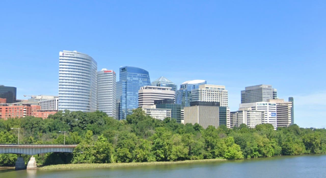Arlington, VA skyline