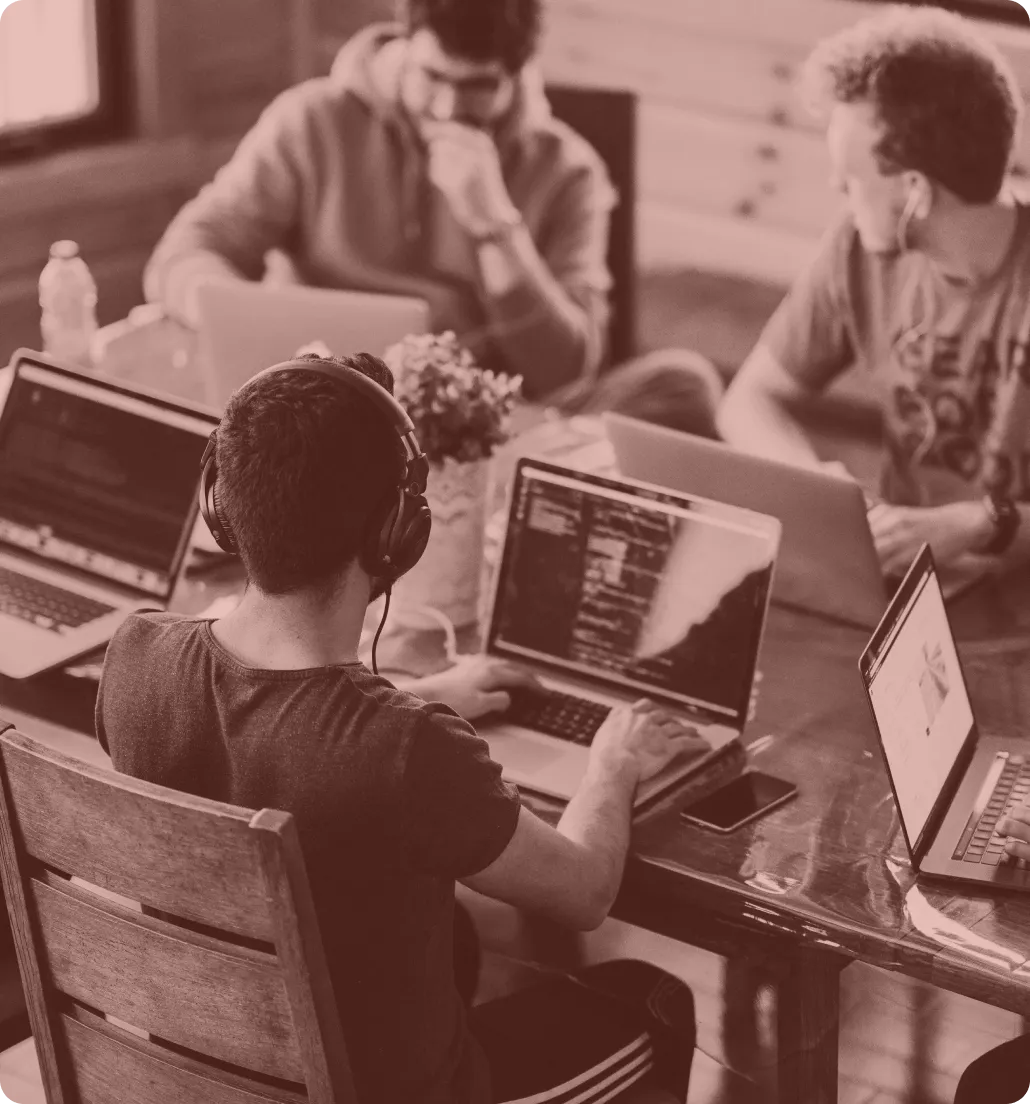 Team collaborating on commercetools